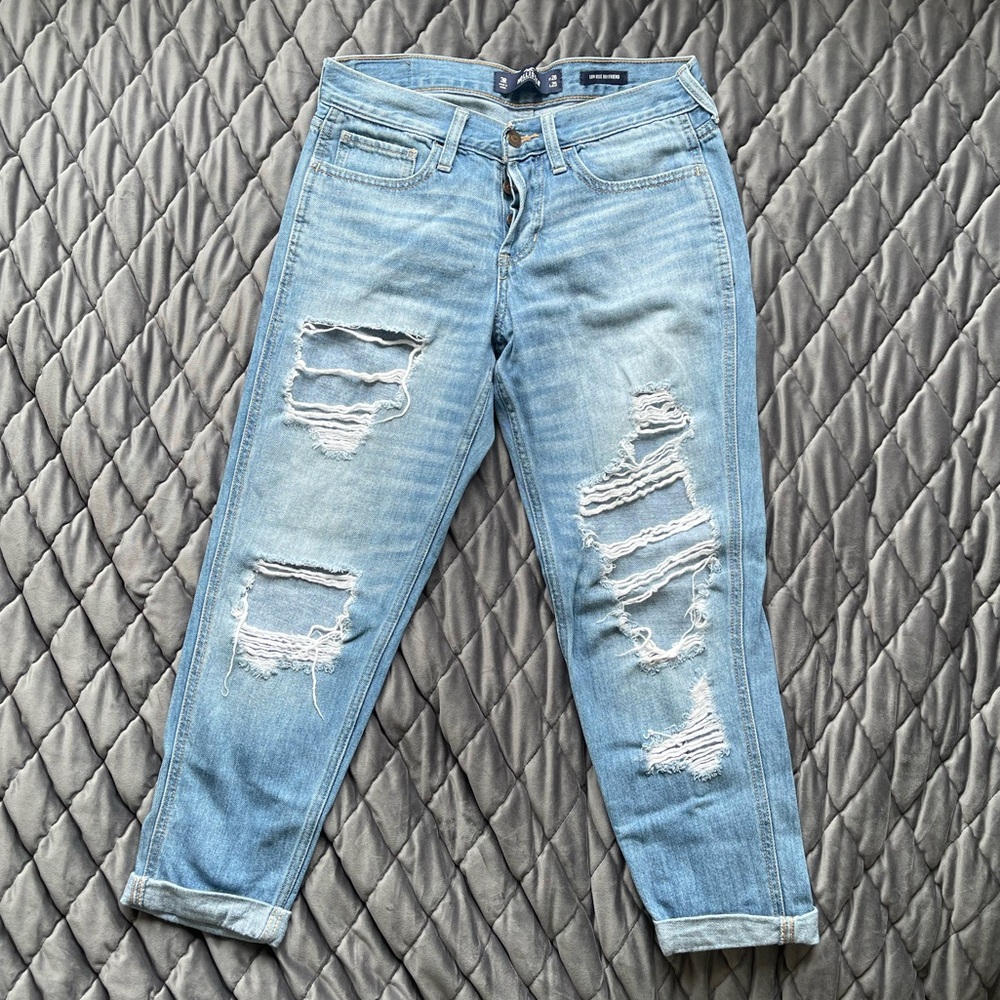Cropped Low Rise Distressed Hollister Boyfriend Jeans 3R